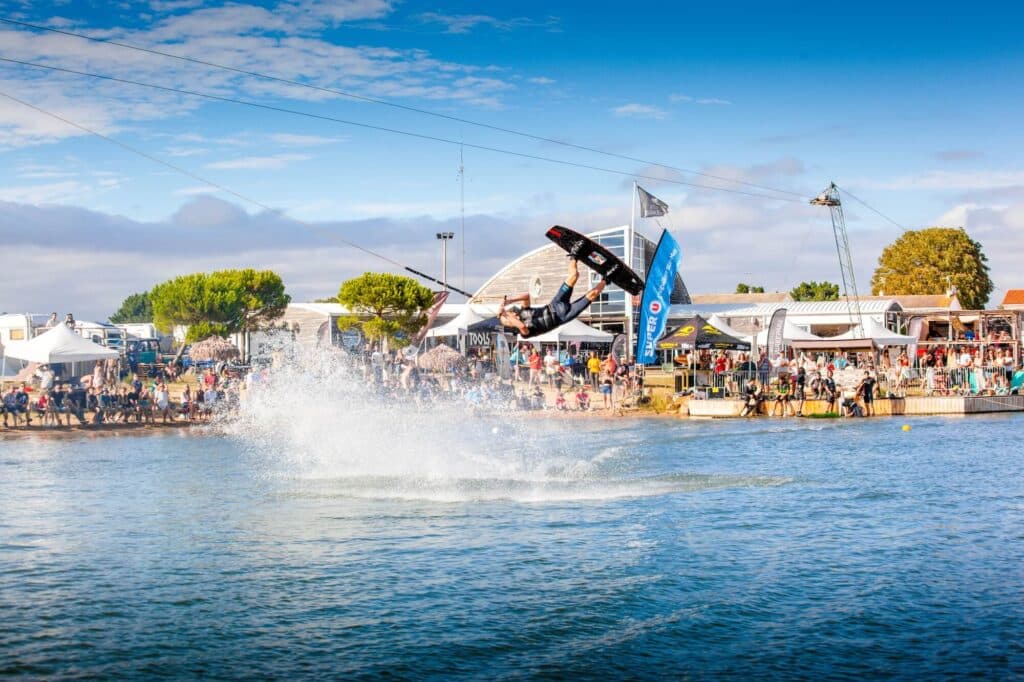 Atlantic Wake Park près du Camping Le Bellevue à La Tranche sur Mer