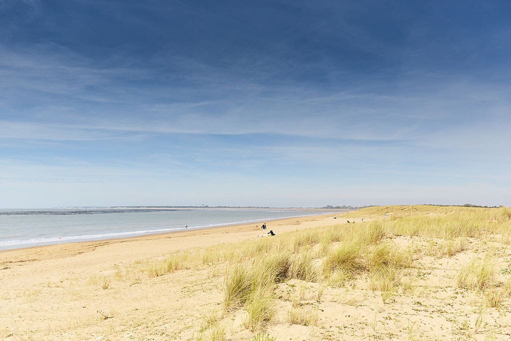 Plage des Bélugas, a proximité du Camping Le Bellevue à La-Tranche-sur-Mer